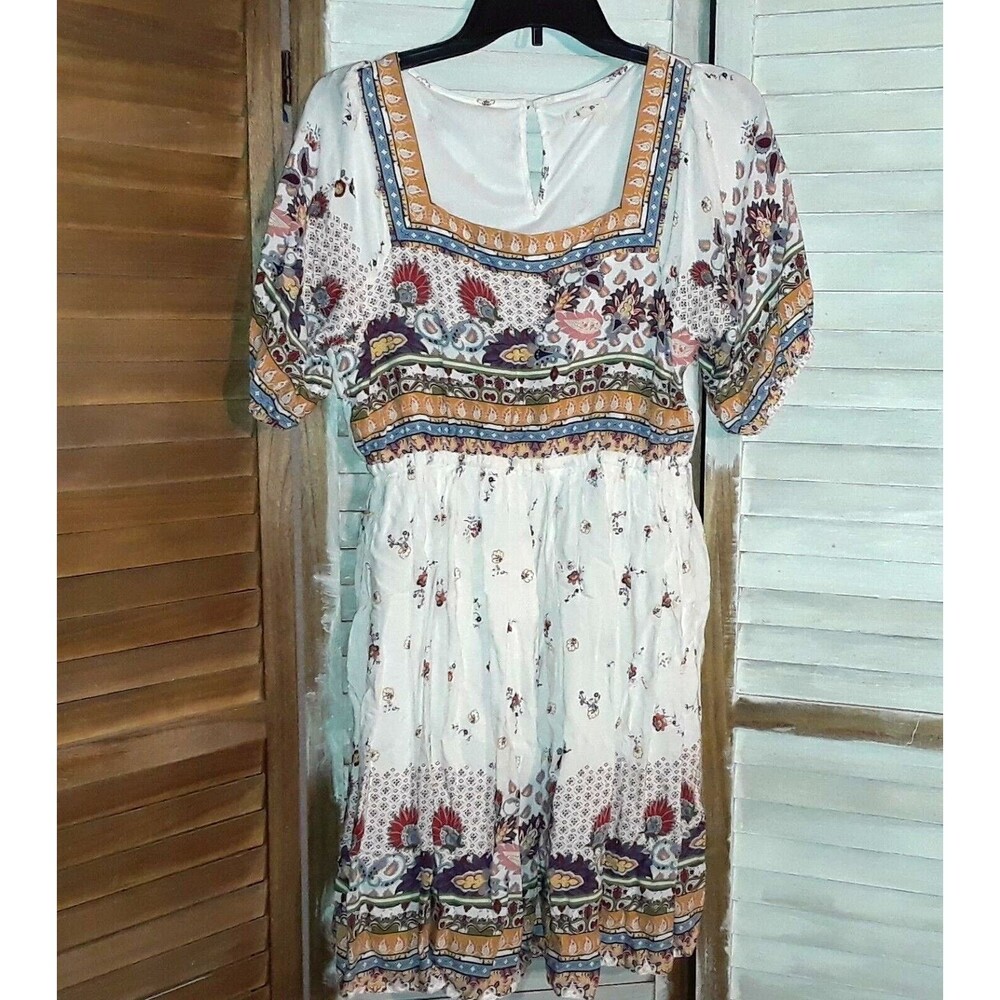 In Loom Boho Dress Size Large White Floral Square Neck Short Sleeves Knee Length